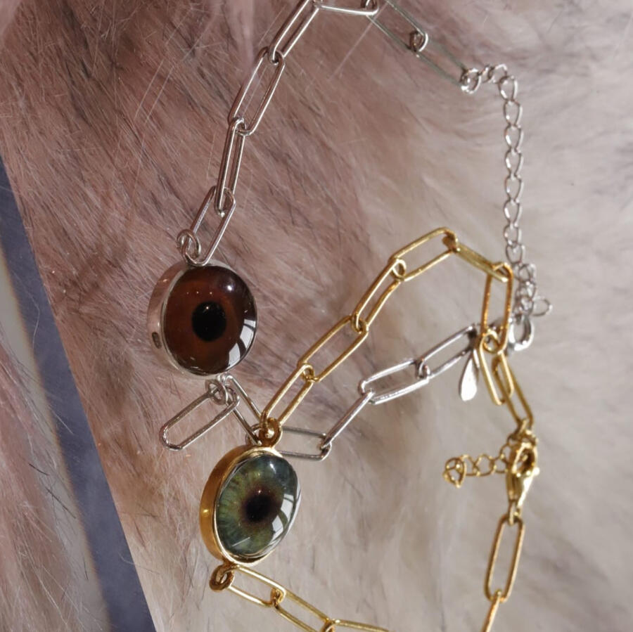 built in necklace with zircon