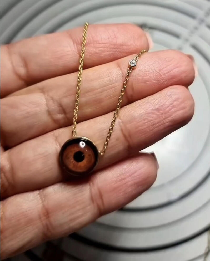 built in necklace with zircon
