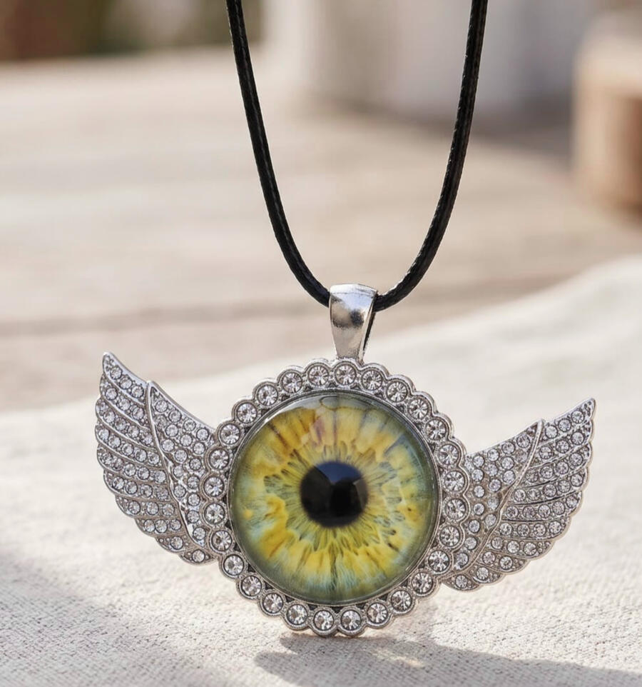 built in necklace with zircon
