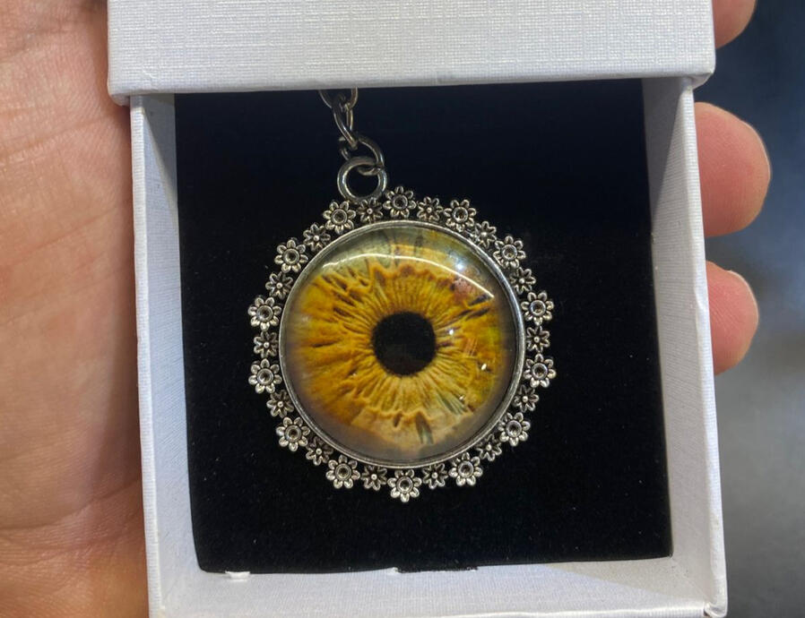 built in necklace with zircon
