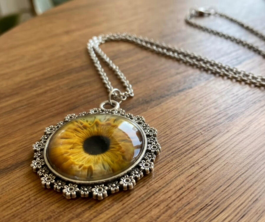 built in necklace with zircon